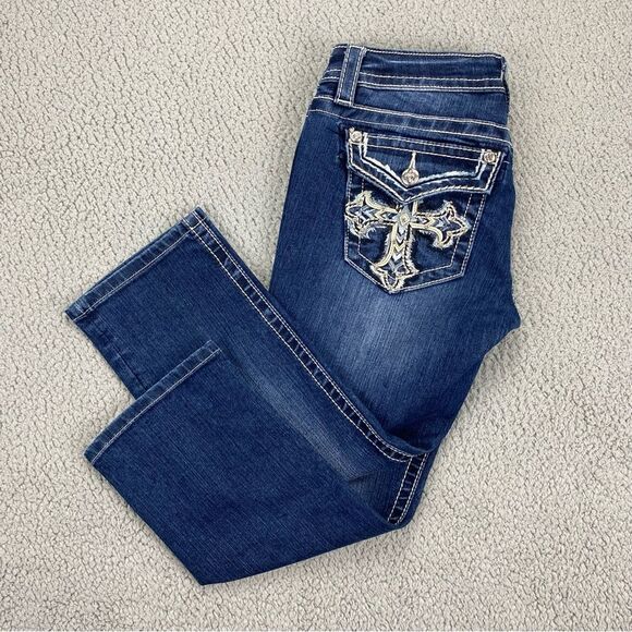 Miss Me Women's Cuffed Capri Thick Stitch Embellished Stretch Jeans | Size: 29 - Picture 7 of 15